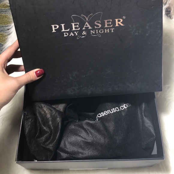 Pleaser Day & Night Satin Platform - Picture 5 of 6